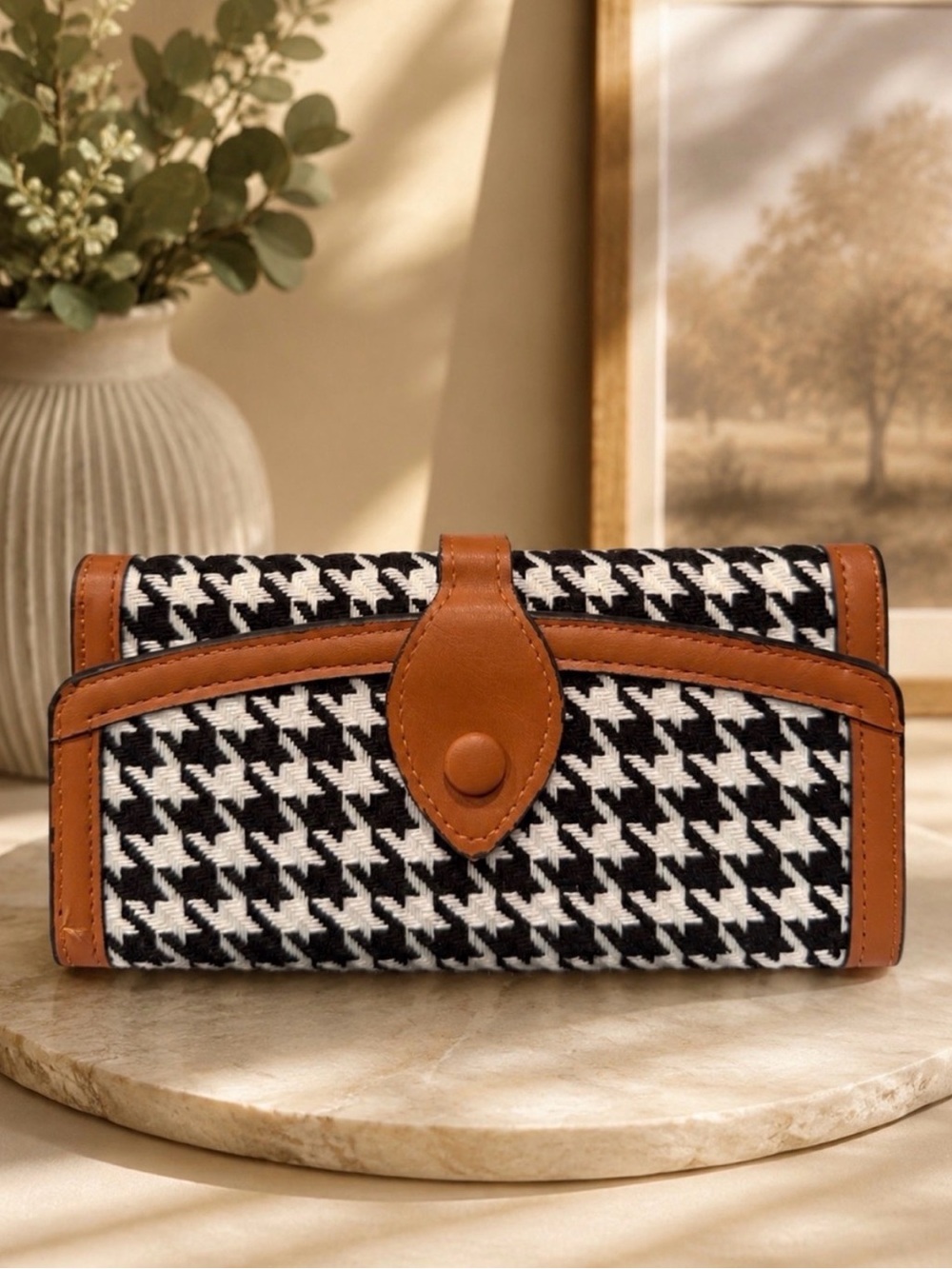 Las Vegas Houndstooth Faux Leather Wallet Clutch Organizer Black Tan NWT